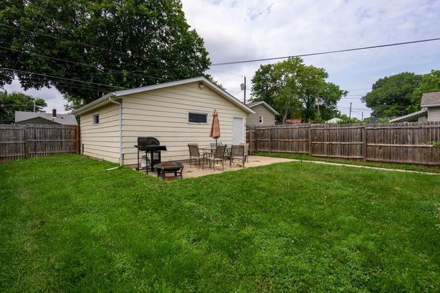 728 24th Street, Bettendorf, IA 52722