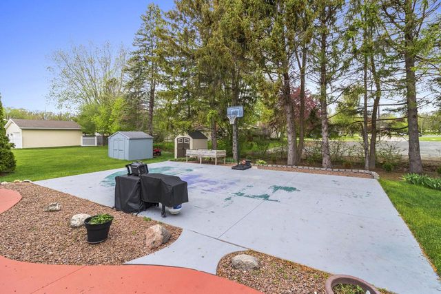 3718 Shepherd LANE, Manitowoc, WI 54220