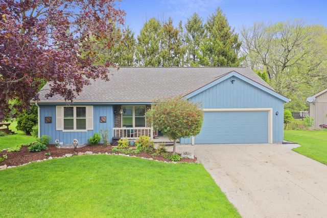 3718 Shepherd LANE, Manitowoc, WI 54220