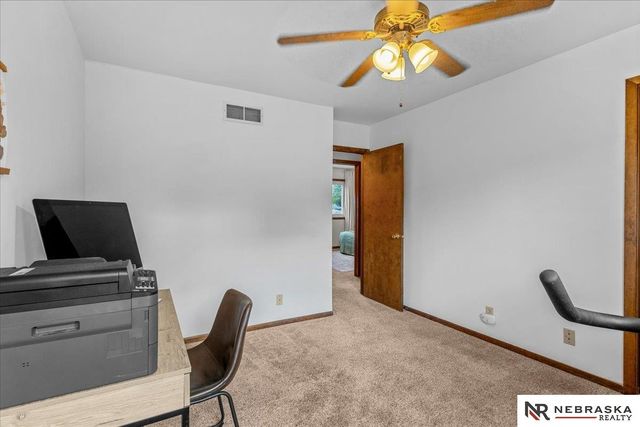 4932 S 56th Street, Lincoln, NE 68516
