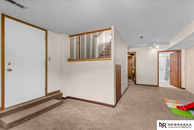 4932 S 56th Street, Lincoln, NE 68516