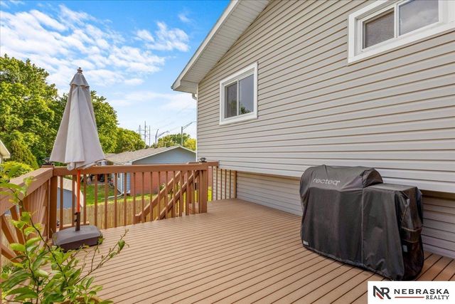 4932 S 56th Street, Lincoln, NE 68516