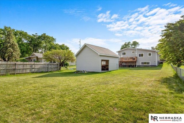 4932 S 56th Street, Lincoln, NE 68516