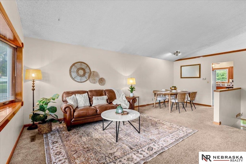 4932 S 56th Street, Lincoln, NE 68516