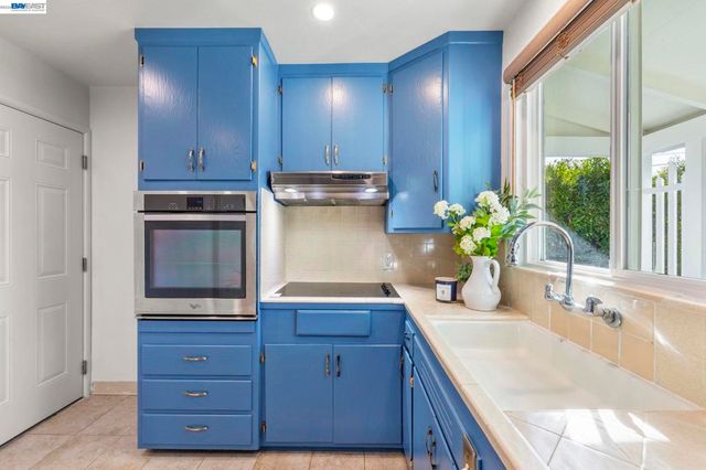 1726 137Th Ave, San Leandro, CA 94578