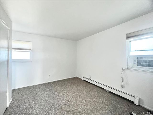 4 Ashwood Road A, Port Washington, NY 11050