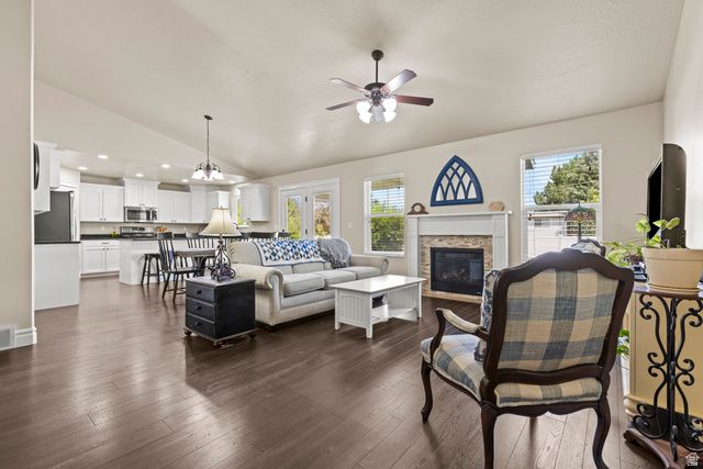 3098 W 725 S, Syracuse, UT 84075