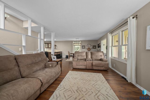 27151 479th Ave Avenue, Harrisburg, SD 57032