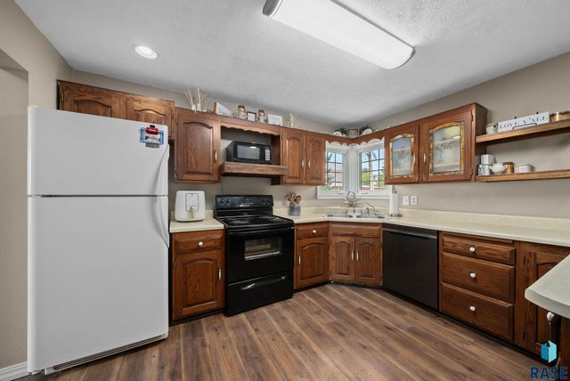 27151 479th Ave Avenue, Harrisburg, SD 57032