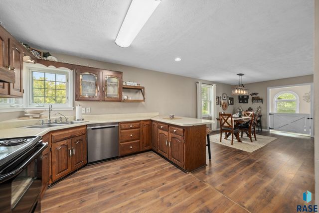 27151 479th Ave Avenue, Harrisburg, SD 57032