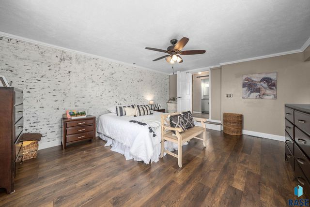 27151 479th Ave Avenue, Harrisburg, SD 57032