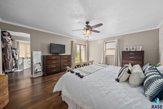 27151 479th Ave Avenue, Harrisburg, SD 57032