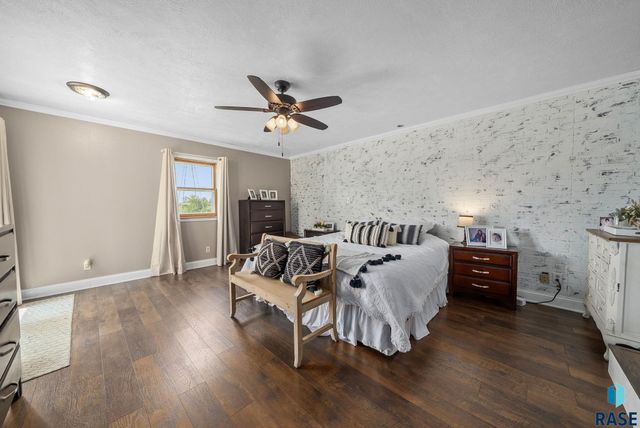 27151 479th Ave Avenue, Harrisburg, SD 57032