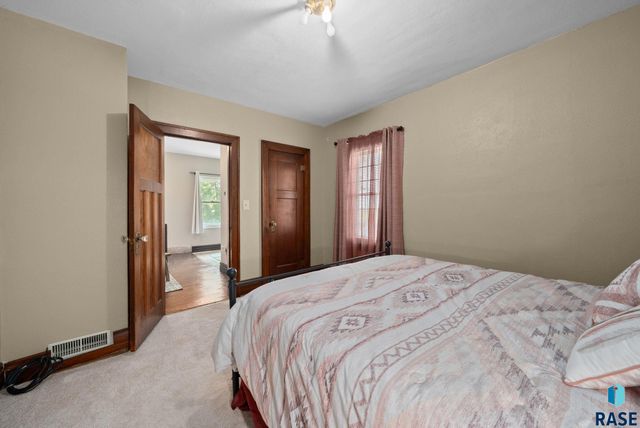 27151 479th Ave Avenue, Harrisburg, SD 57032