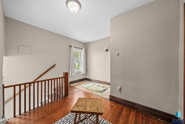 27151 479th Ave Avenue, Harrisburg, SD 57032