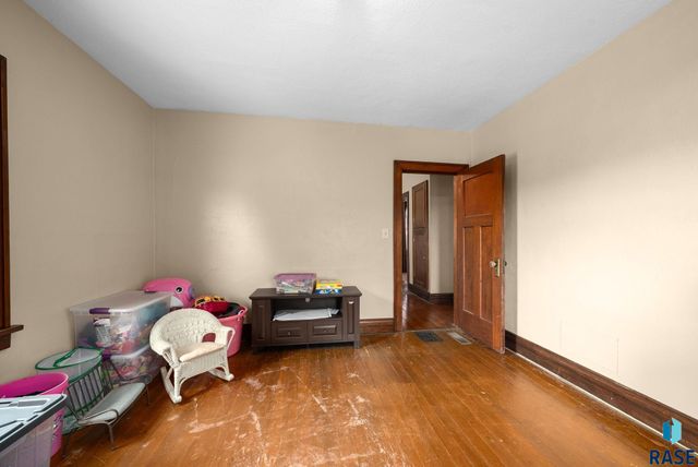 27151 479th Ave Avenue, Harrisburg, SD 57032