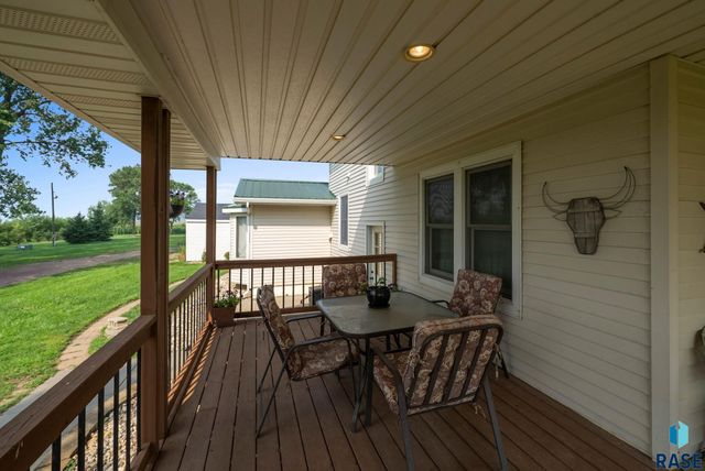 27151 479th Ave Avenue, Harrisburg, SD 57032