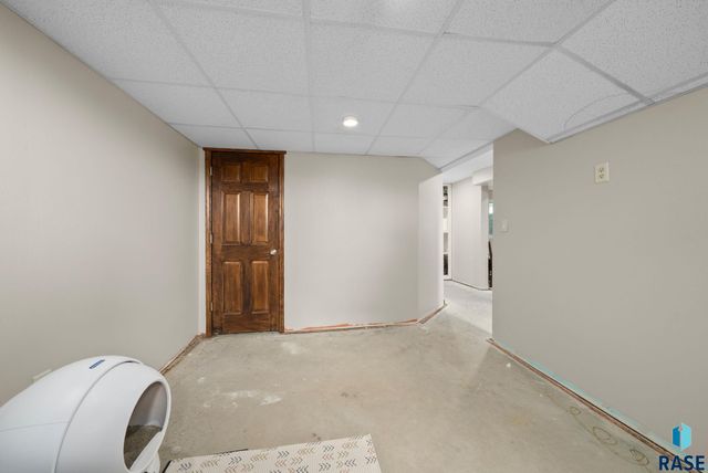 27151 479th Ave Avenue, Harrisburg, SD 57032