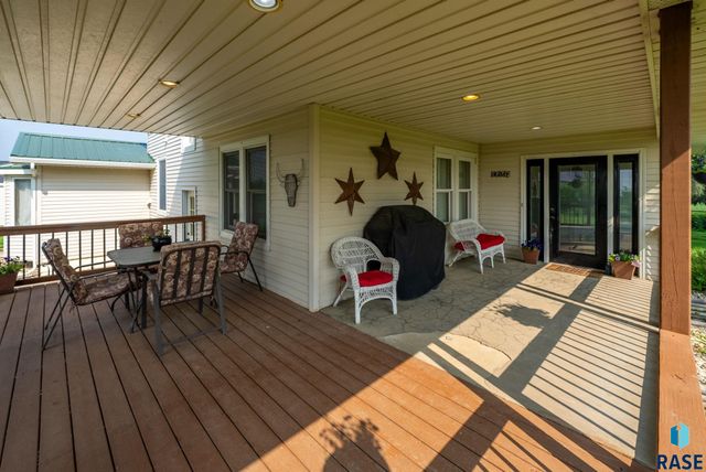 27151 479th Ave Avenue, Harrisburg, SD 57032