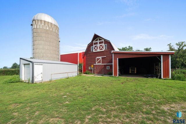 27151 479th Ave Avenue, Harrisburg, SD 57032