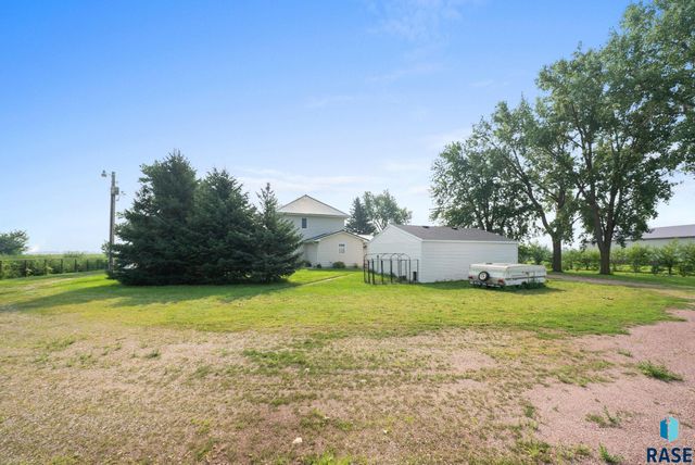 27151 479th Ave Avenue, Harrisburg, SD 57032