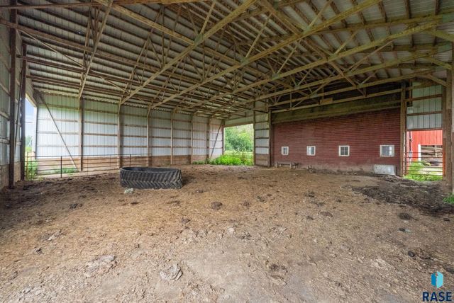 27151 479th Ave Avenue, Harrisburg, SD 57032