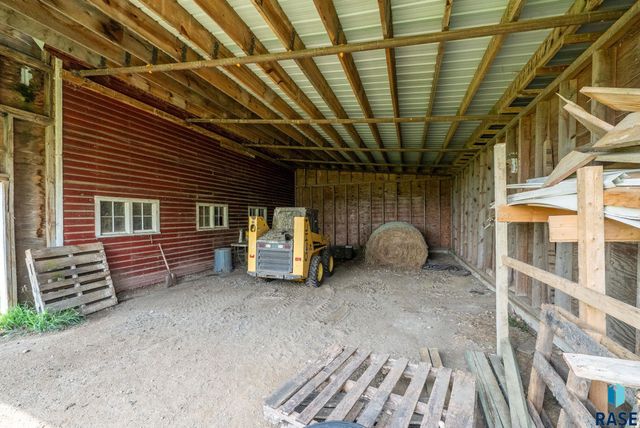 27151 479th Ave Avenue, Harrisburg, SD 57032