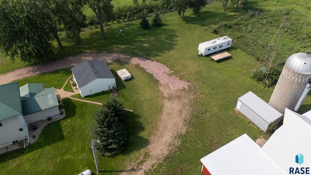 27151 479th Ave Avenue, Harrisburg, SD 57032