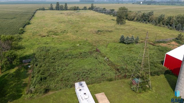 27151 479th Ave Avenue, Harrisburg, SD 57032
