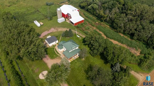 27151 479th Ave Avenue, Harrisburg, SD 57032