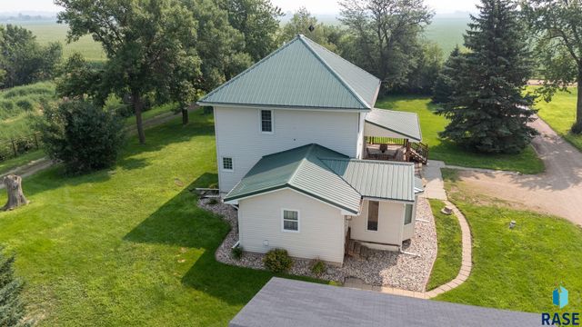 27151 479th Ave Avenue, Harrisburg, SD 57032