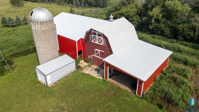 27151 479th Ave Avenue, Harrisburg, SD 57032