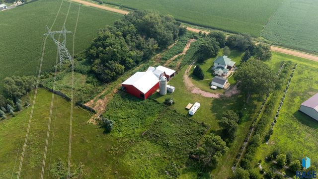 27151 479th Ave Avenue, Harrisburg, SD 57032