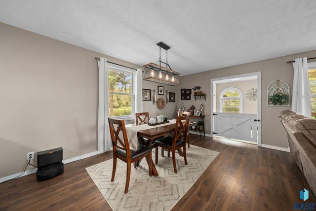 27151 479th Ave Avenue, Harrisburg, SD 57032