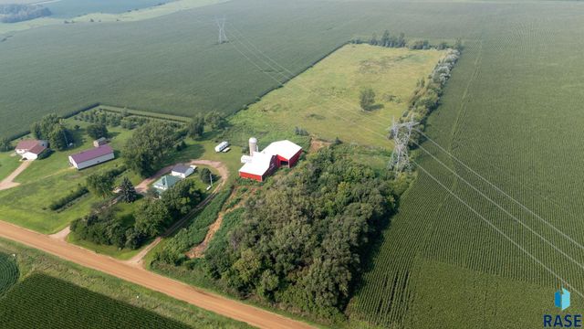 27151 479th Ave Avenue, Harrisburg, SD 57032