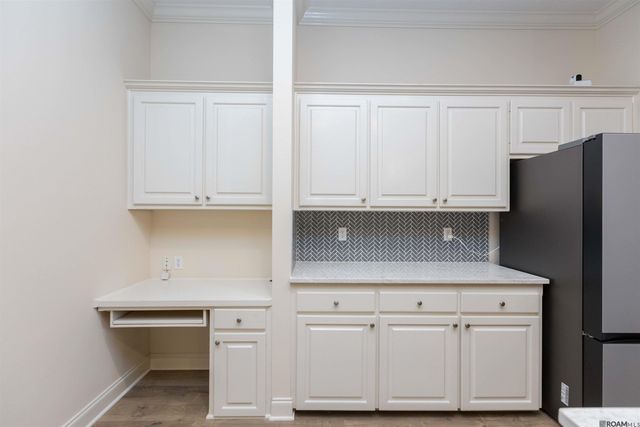 9089 Lake Mist Ave, Baton Rouge, LA 70810