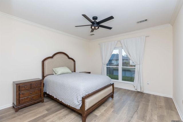 9089 Lake Mist Ave, Baton Rouge, LA 70810