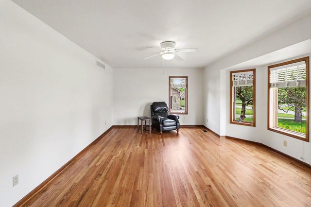 11202 Clovis Pointe Drive, Green Oak Twp, MI 48178