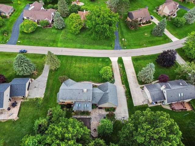 11202 Clovis Pointe Drive, Green Oak Twp, MI 48178