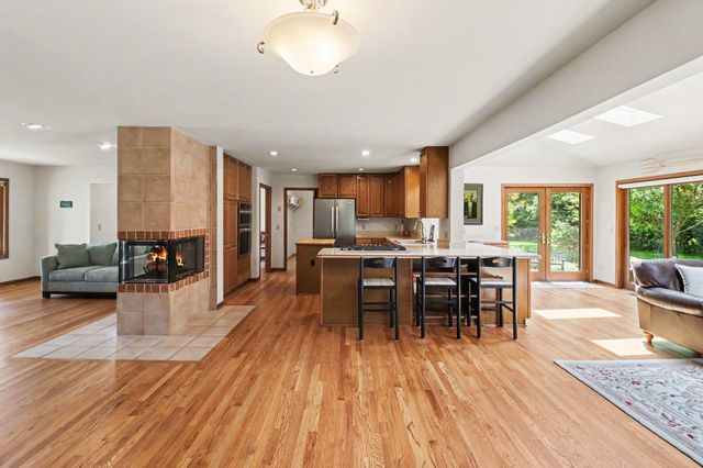 11202 Clovis Pointe Drive, Green Oak Twp, MI 48178
