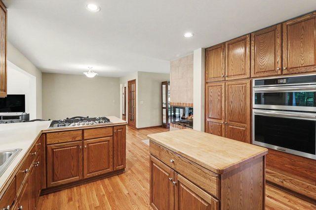 11202 Clovis Pointe Drive, Green Oak Twp, MI 48178
