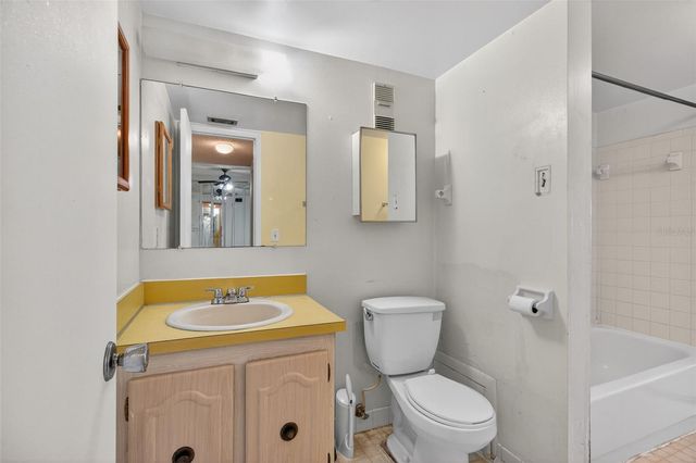 801 83RD AVENUE N 508, St Petersburg, FL 33702