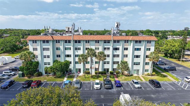 801 83RD AVENUE N 508, St Petersburg, FL 33702