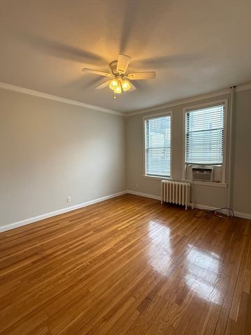 26 Commonwealth Ter 16, Boston, MA 02135