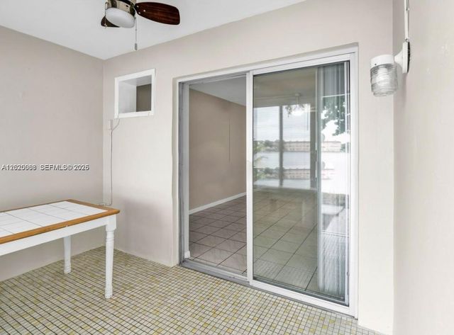 18801 NE 2nd Avenue 1006, Miami, FL 33179
