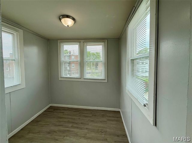 4950 Lindenwood Avenue A, St Louis, MO 63109