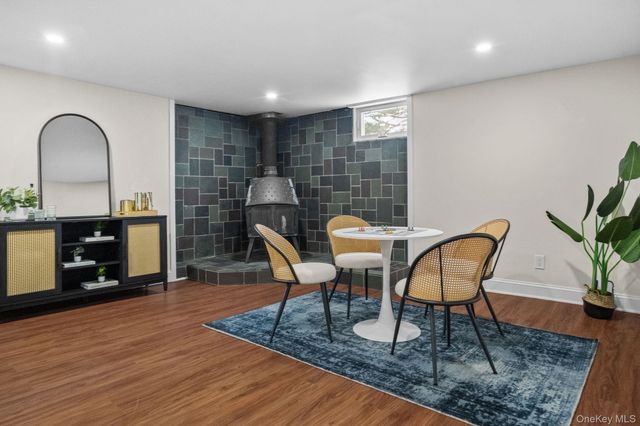 21 Henning Drive, Montrose, NY 10548