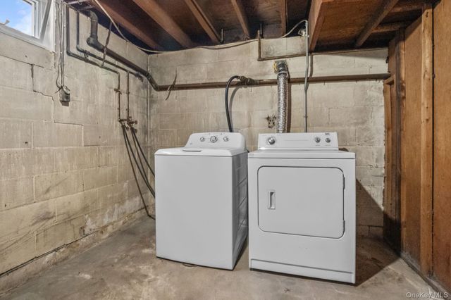 21 Henning Drive, Montrose, NY 10548