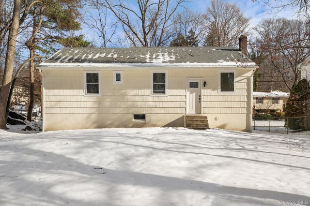 21 Henning Drive, Montrose, NY 10548