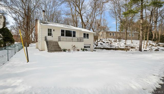 21 Henning Drive, Montrose, NY 10548